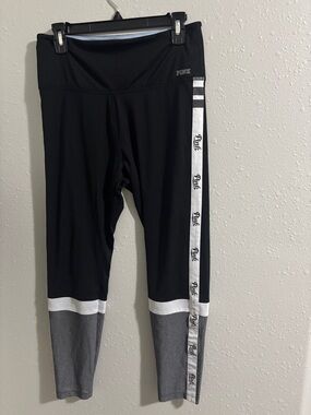 PINK Victoria's Secret Black, White & Gray Colorblock Leggings